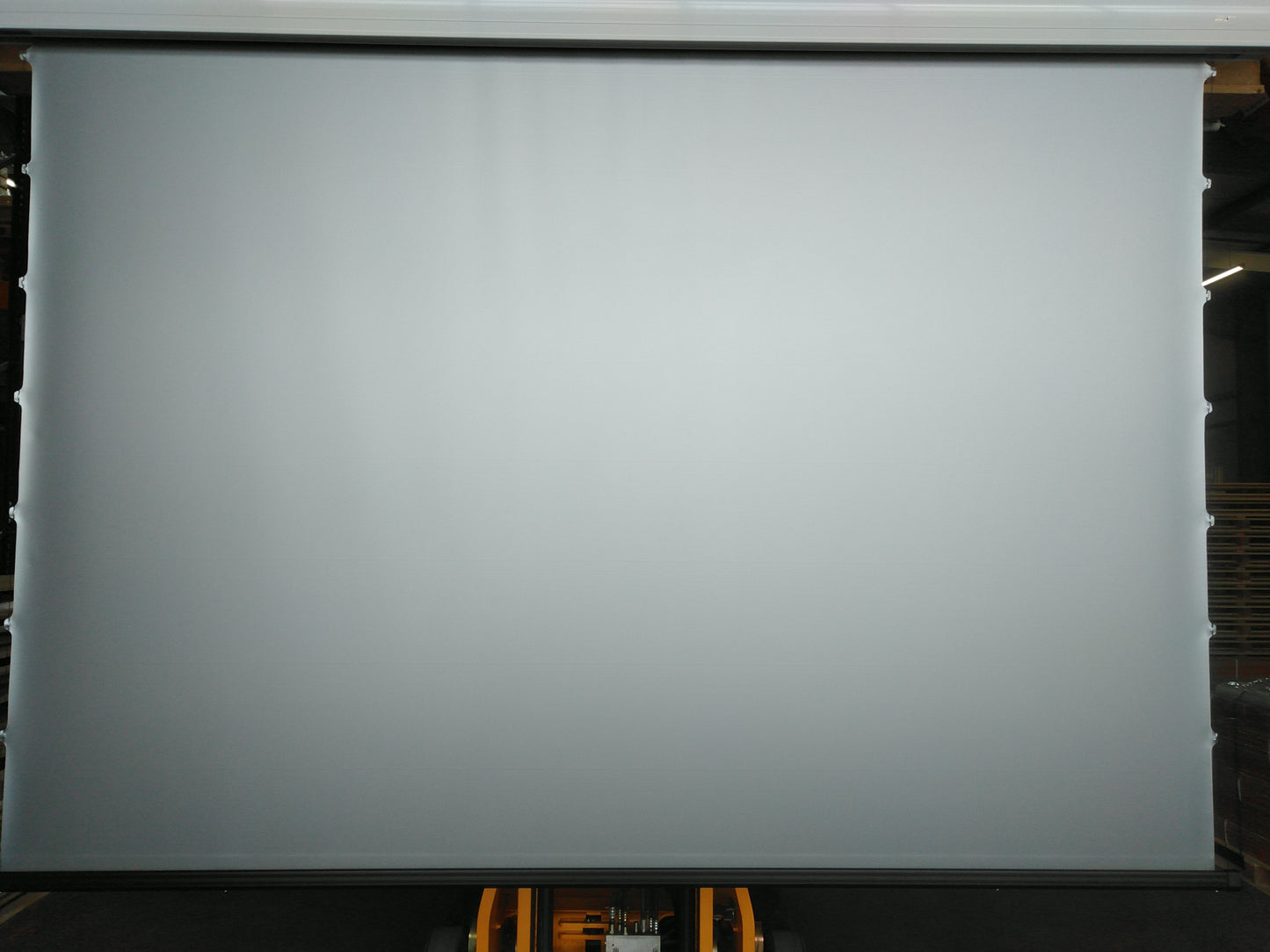 Gebraucht - Wie neu // DAYWALKER DW3 TAB TENSION - CineGrey 4D (ALR) / 16:9 / 110" (244x137 / Vorlauf 30cm) // B-DWN120XHD3-E12 -252H02667