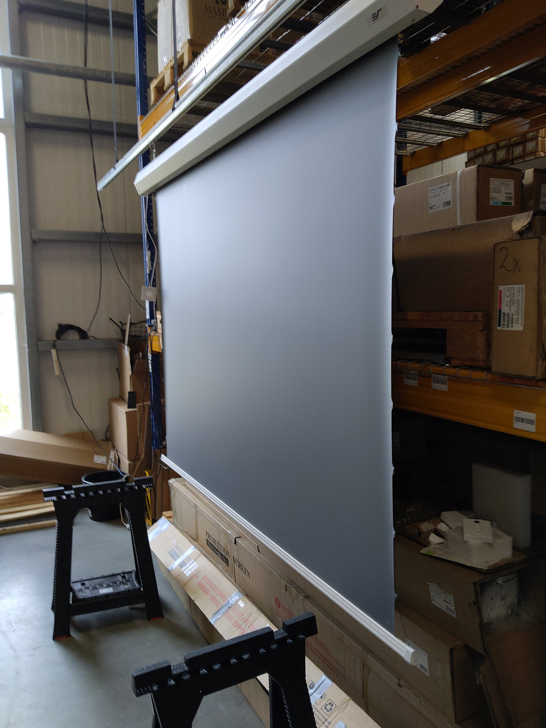 Gebraucht – Neuwertig // DAYWALKER DW3 TAB TENSION – CineGrey 4D (ALR) / 16:9 / 92" (203 x 115 / Vorlauf ) // B-DWN92XHTD3-E12-24CH00656